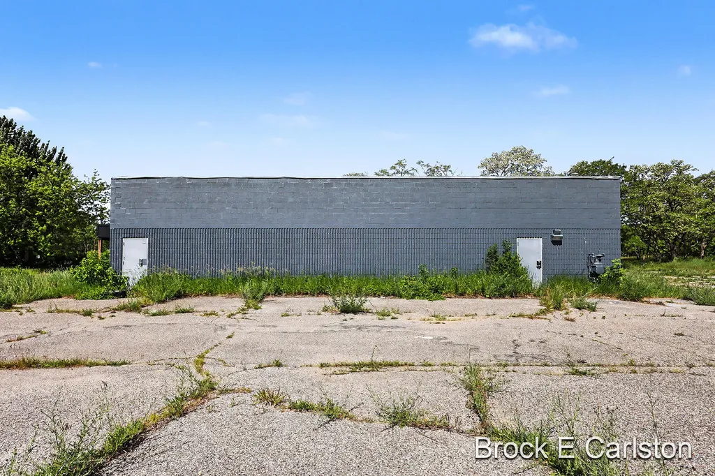 100 S Seaway Drive Muskegon Heights City MI 49444