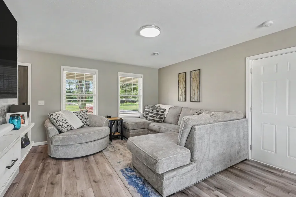 786 Judson Road Norton Shores City MI 49456