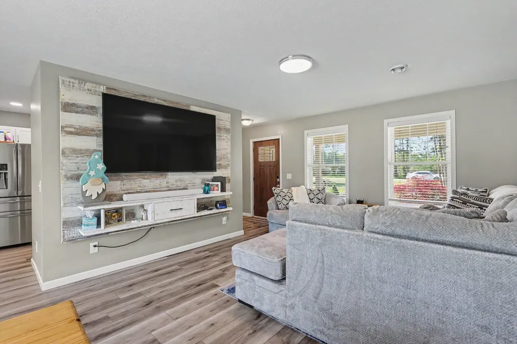 786 Judson Road Norton Shores City MI 49456