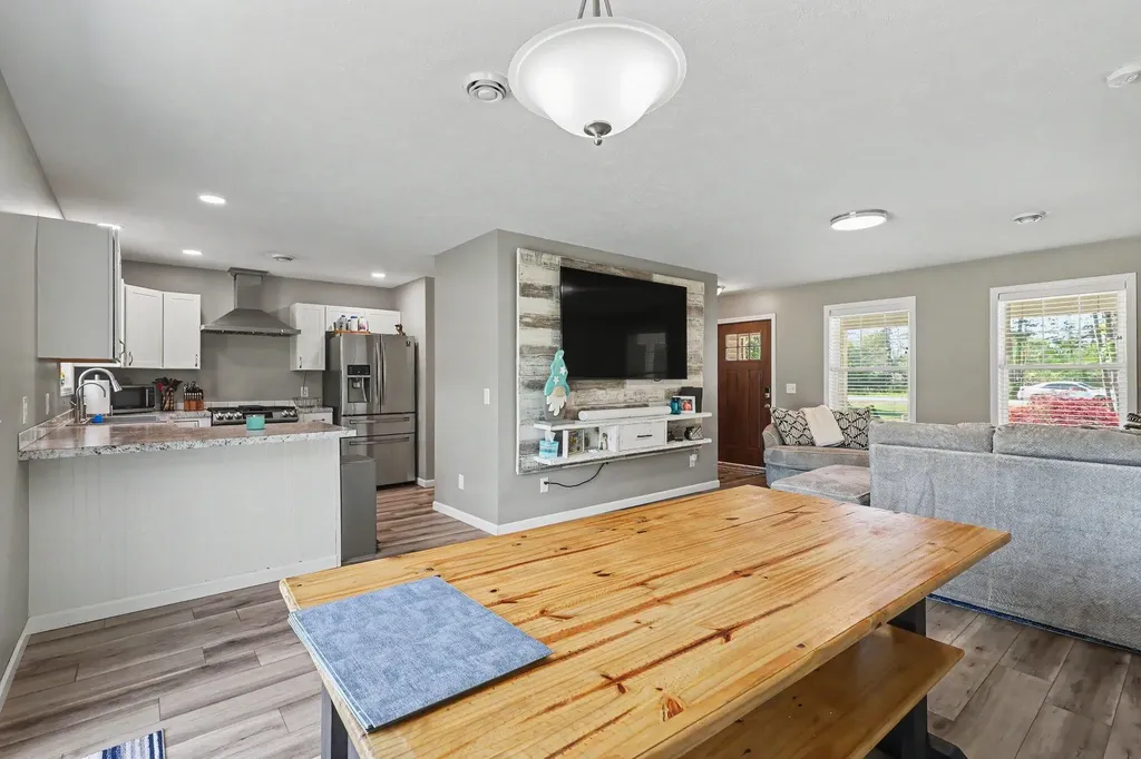 786 Judson Road Norton Shores City MI 49456