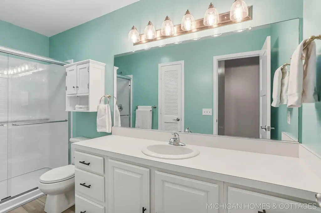 1644 Lakeview Drive Zeeland Charter Township MI 49464