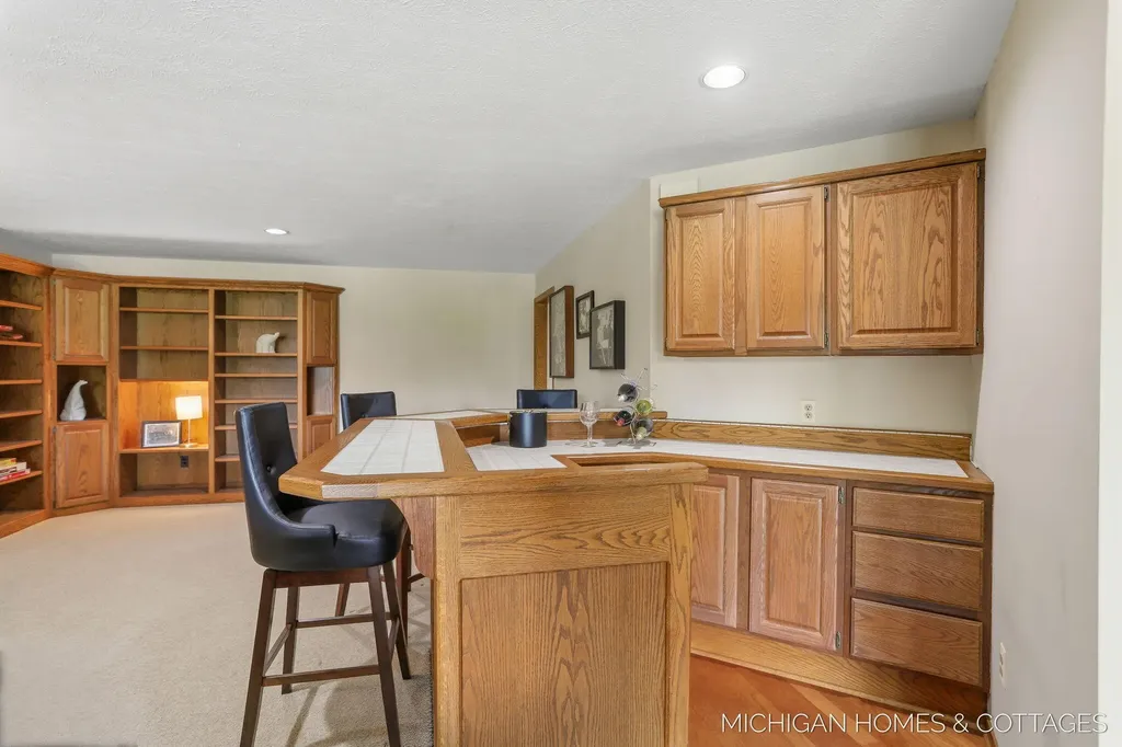 1644 Lakeview Drive Zeeland Charter Township MI 49464