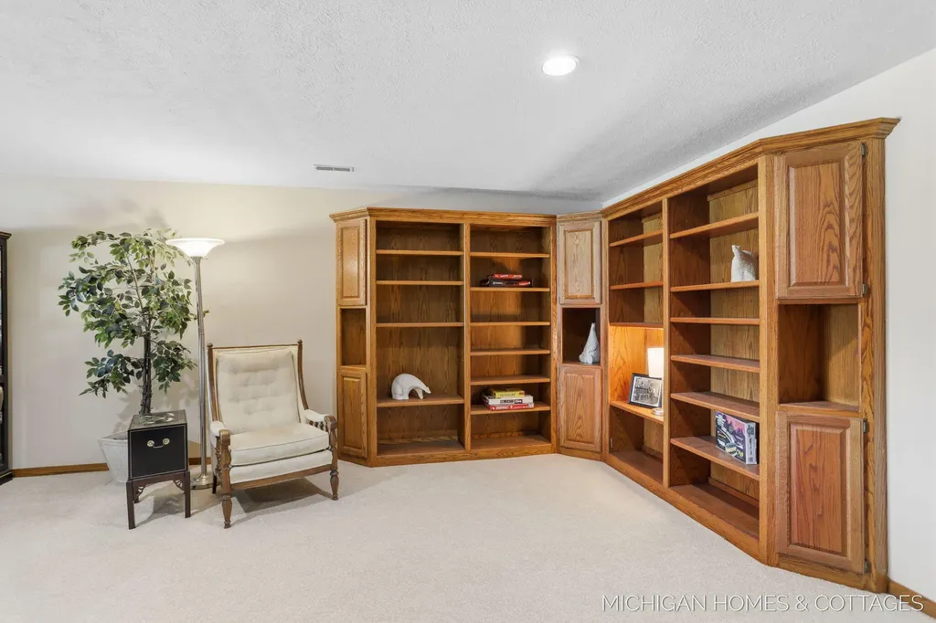 1644 Lakeview Drive Zeeland Charter Township MI 49464
