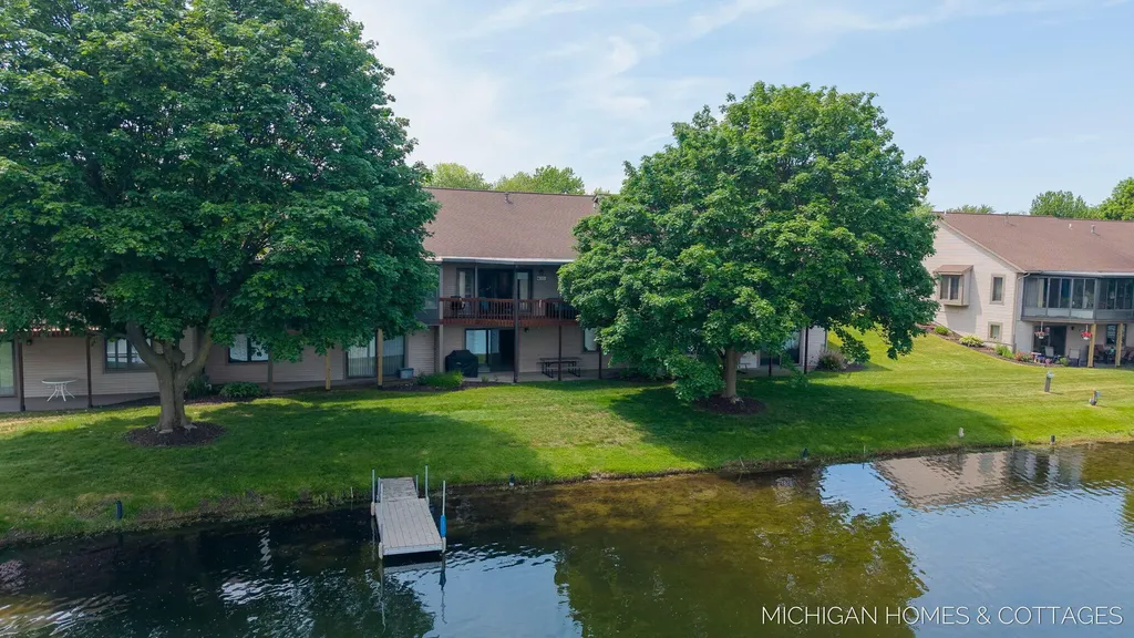 1644 Lakeview Drive Zeeland Charter Township MI 49464