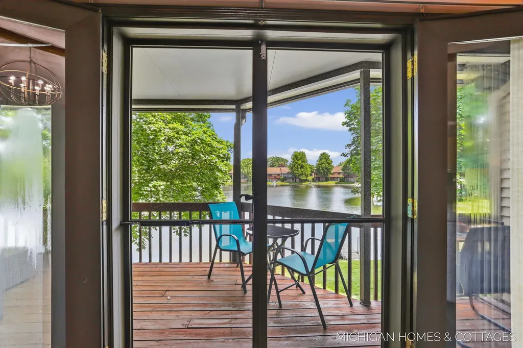 1644 Lakeview Drive Zeeland Charter Township MI 49464