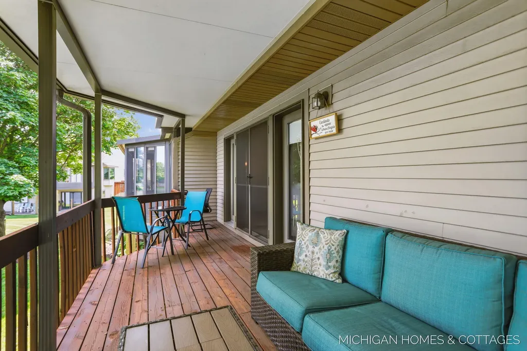 1644 Lakeview Drive Zeeland Charter Township MI 49464