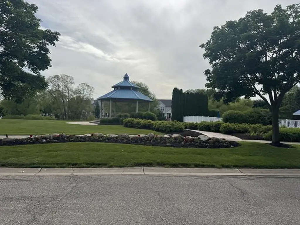 1088 Cobblestone Road Holland City MI 49423