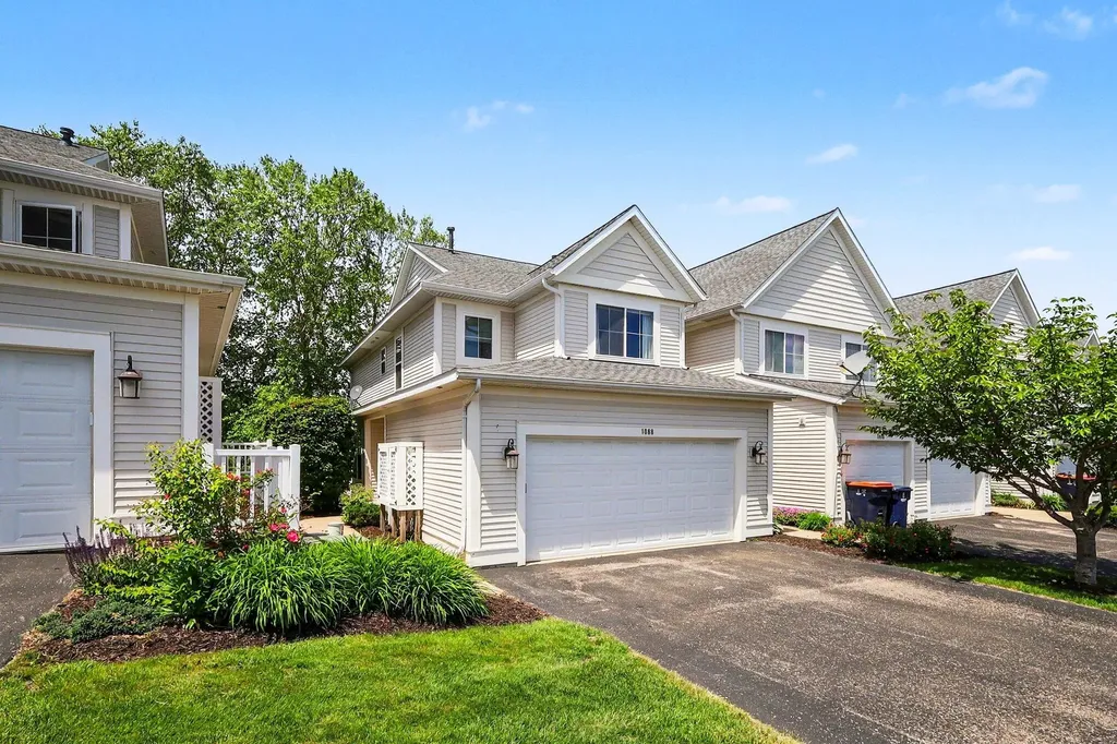 1088 Cobblestone Road Holland City MI 49423