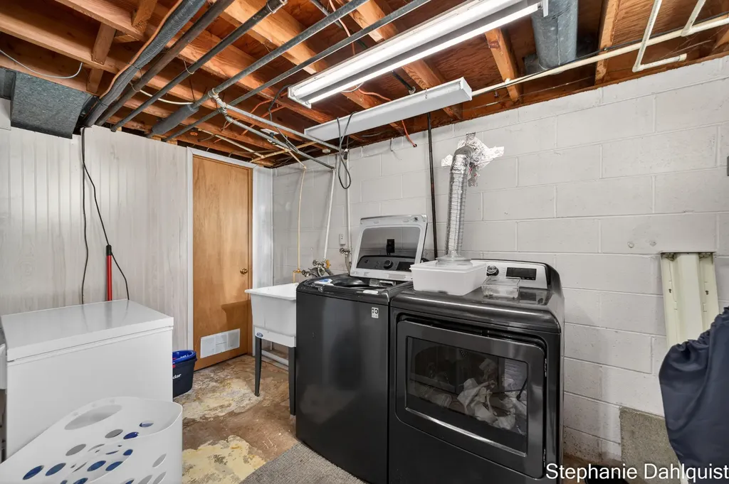 1784 Leif Avenue Norton Shores City MI 49441