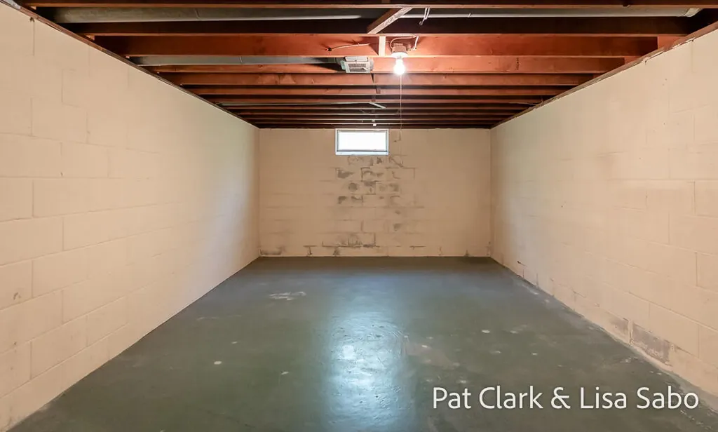 18412 168th Avenue Spring Lake Township MI 49456