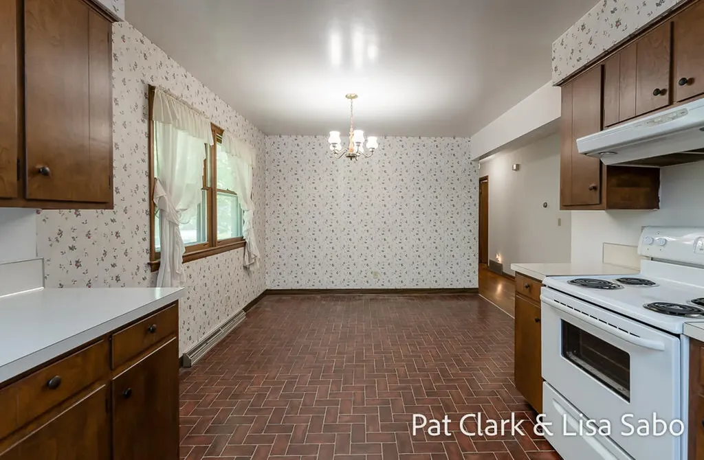 18412 168th Avenue Spring Lake Township MI 49456