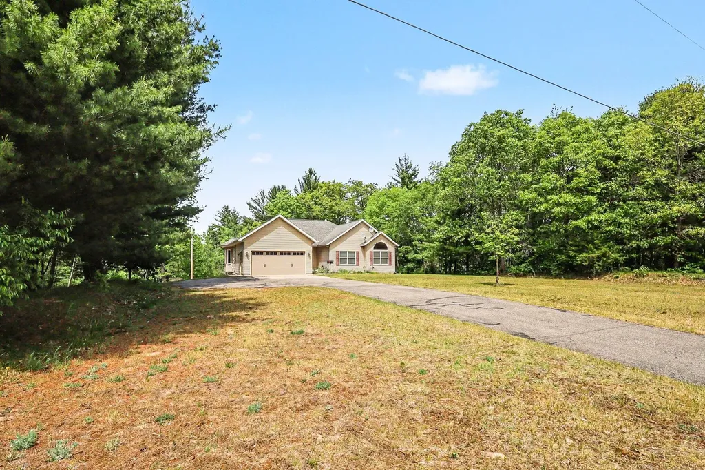 5620 Ryerson Road Cedar Creek Township MI 49457