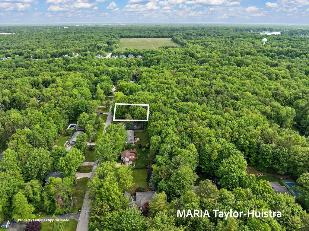 17690 Jordan Lane Ferrysburg City MI 49456