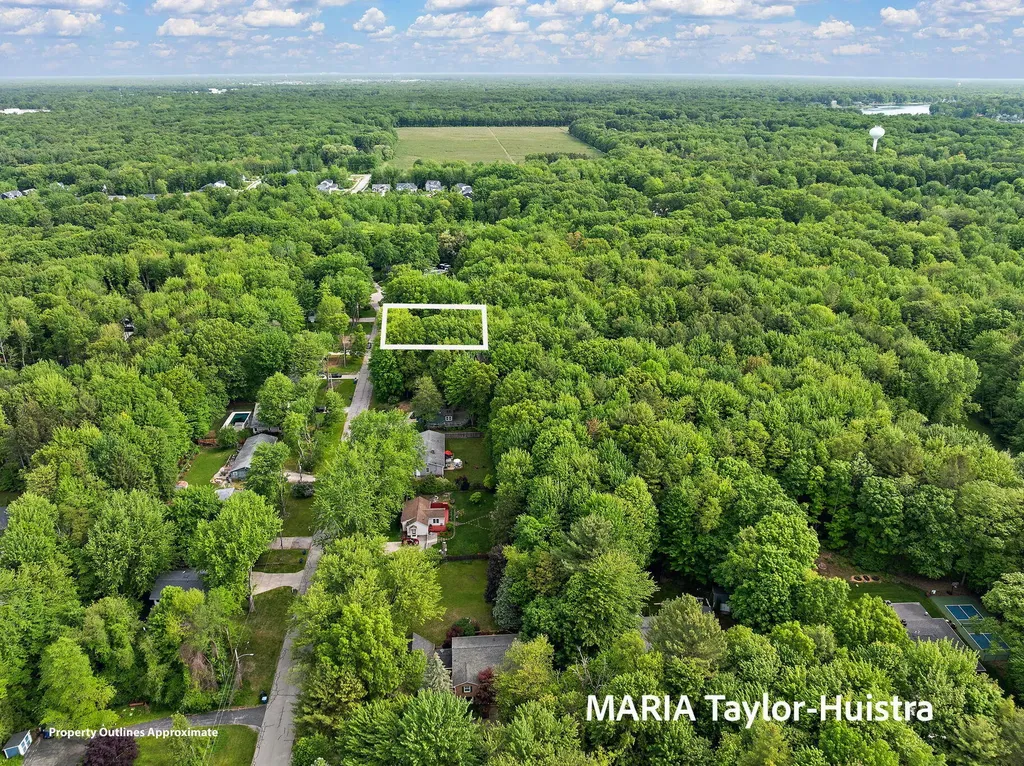 17690 Jordan Lane Ferrysburg City MI 49456