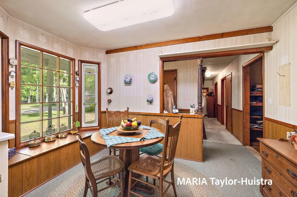 17690 Jordan Lane Ferrysburg City MI 49456