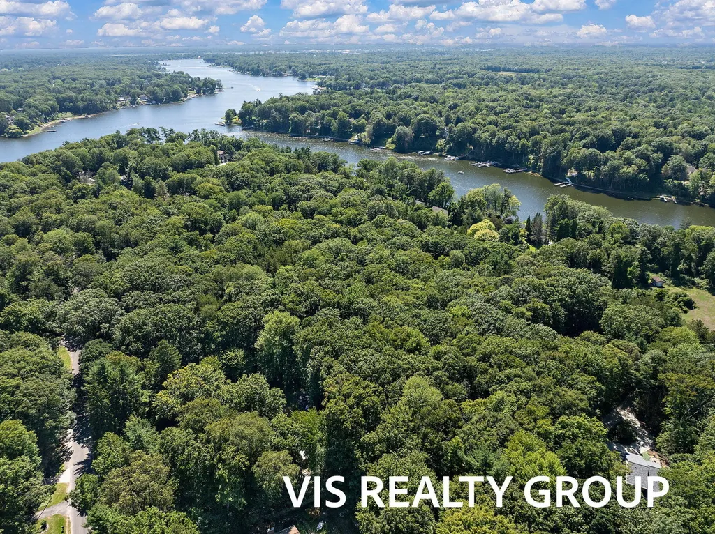 7265 S Walker Road Fruitport Charter Township MI 49456