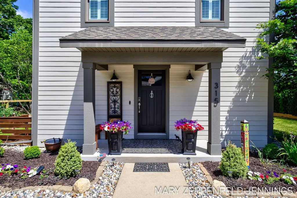 315 Rachaels Way Spring Lake Village MI 49456