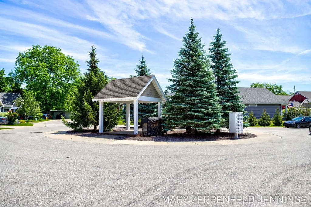 315 Rachaels Way Spring Lake Village MI 49456