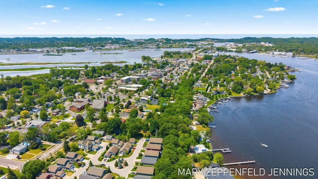 315 Rachaels Way Spring Lake Village MI 49456