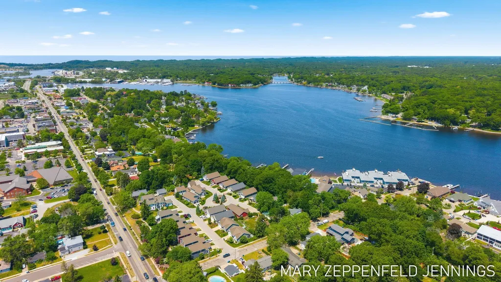 315 Rachaels Way Spring Lake Village MI 49456