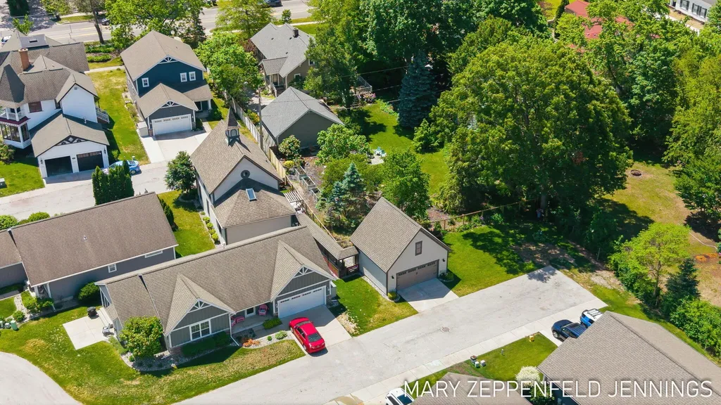 315 Rachaels Way Spring Lake Village MI 49456