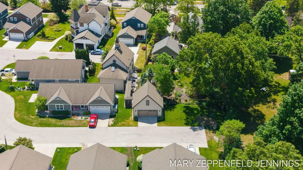 315 Rachaels Way Spring Lake Village MI 49456