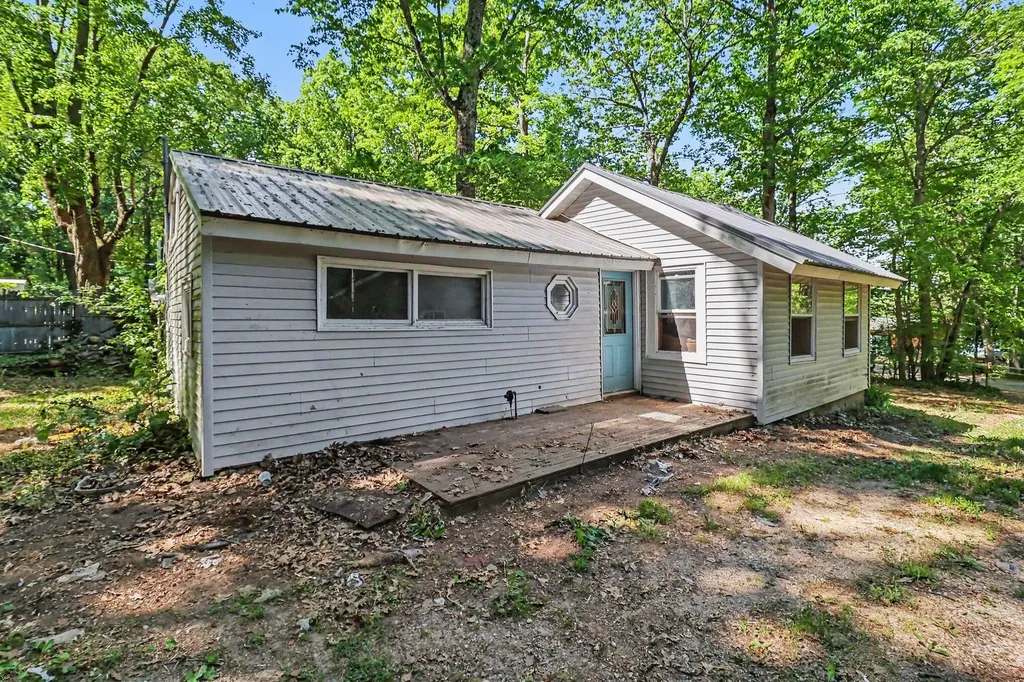 114 S 180th Avenue Newfield Township MI 49421