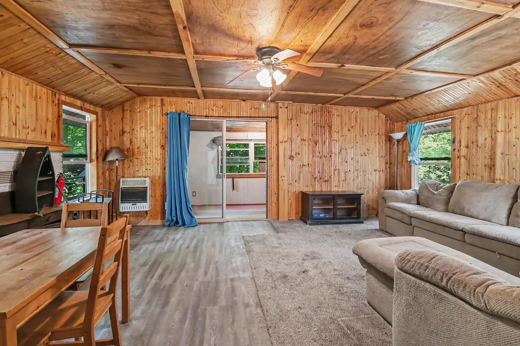 114 S 180th Avenue Newfield Township MI 49421