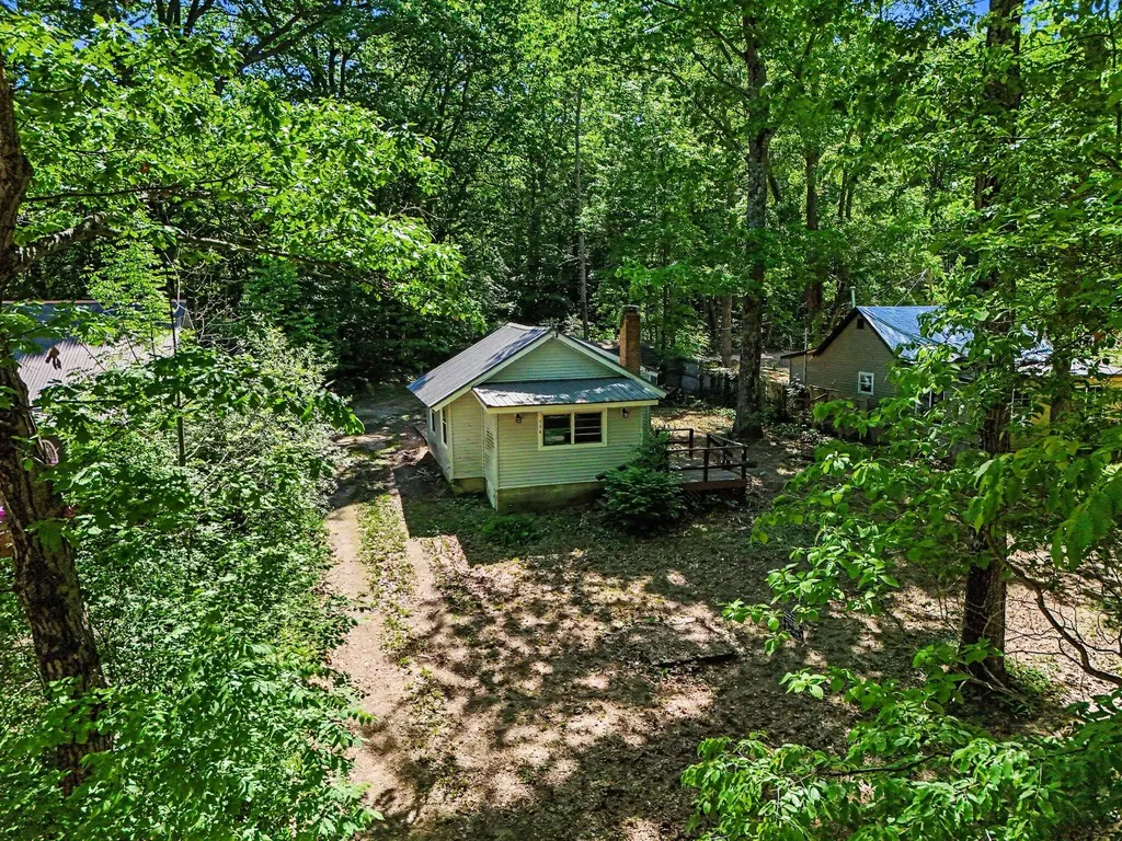 114 S 180th Avenue Newfield Township MI 49421