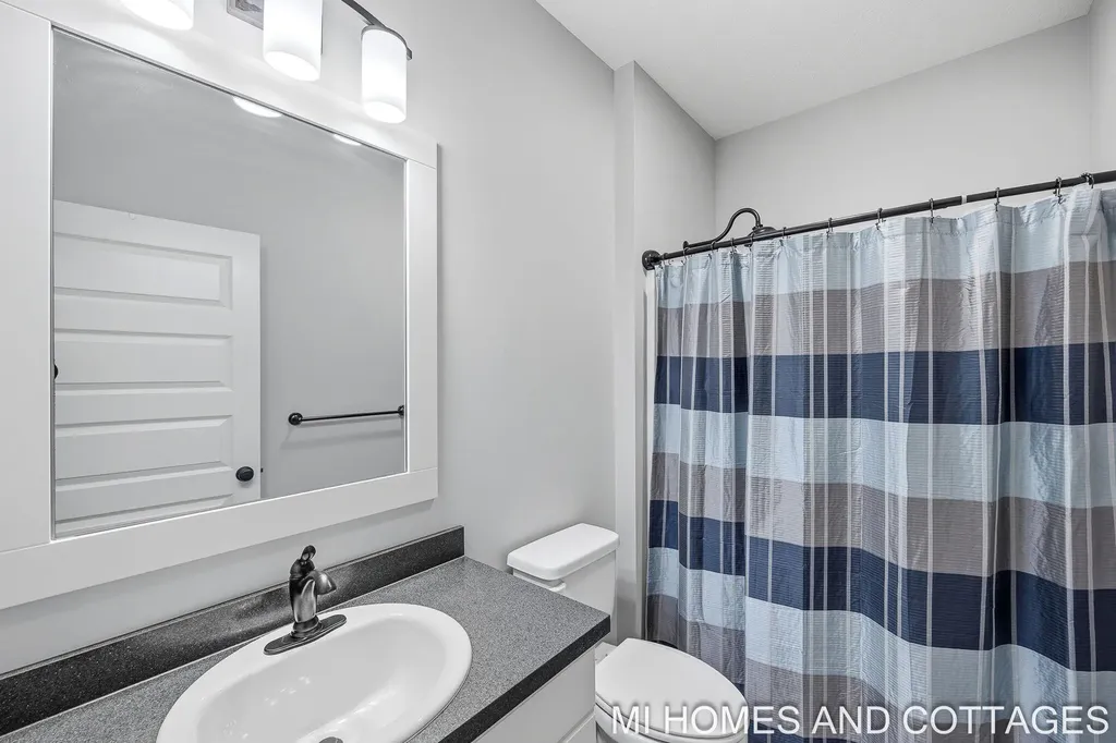 14052 Phoenix Place Holland Charter Township MI 49424