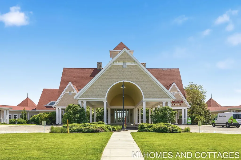 14052 Phoenix Place Holland Charter Township MI 49424