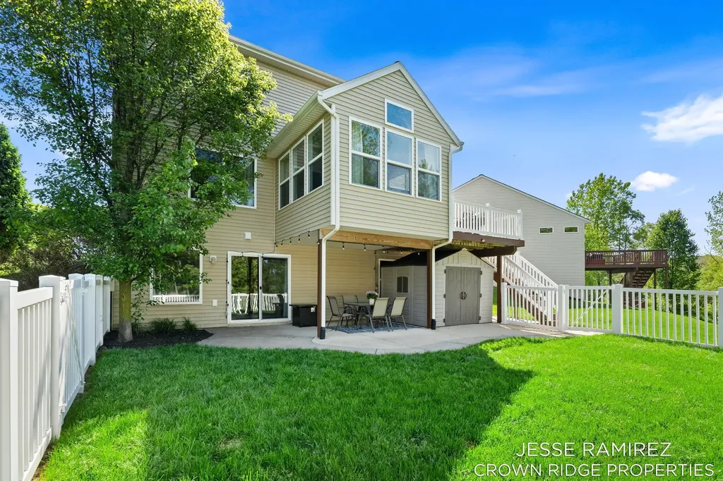 1008 Peaceful Drive SE Gaines Charter Township MI 49315