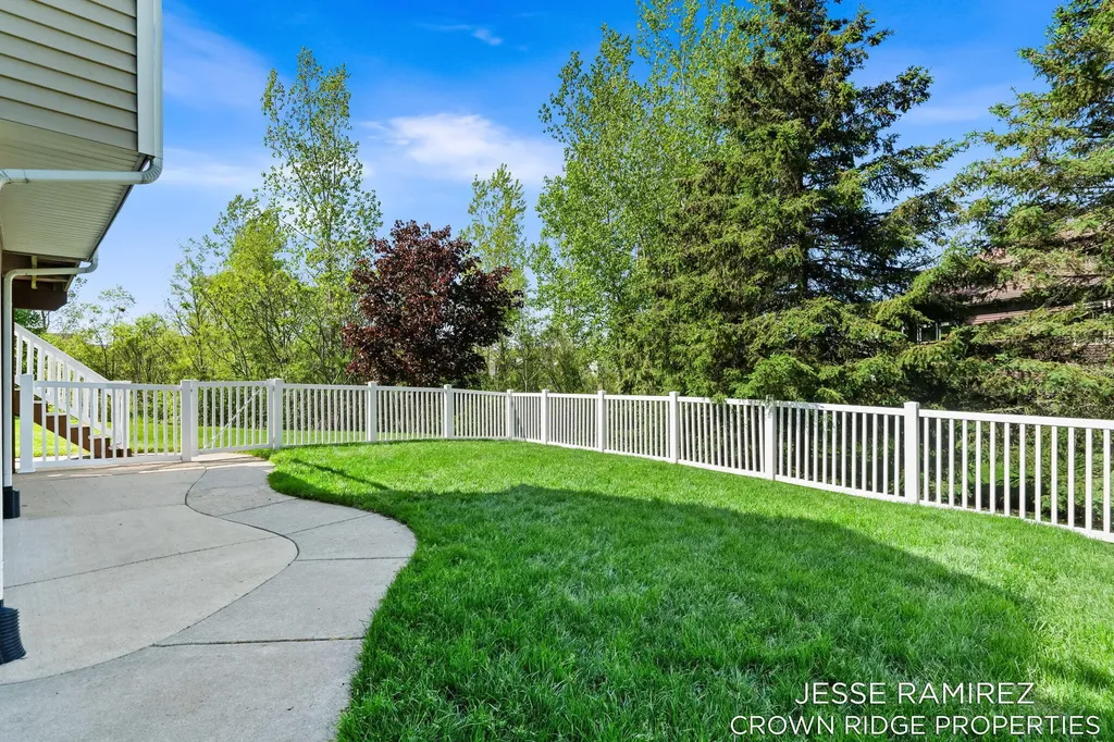 1008 Peaceful Drive SE Gaines Charter Township MI 49315