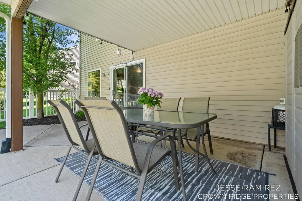 1008 Peaceful Drive SE Gaines Charter Township MI 49315