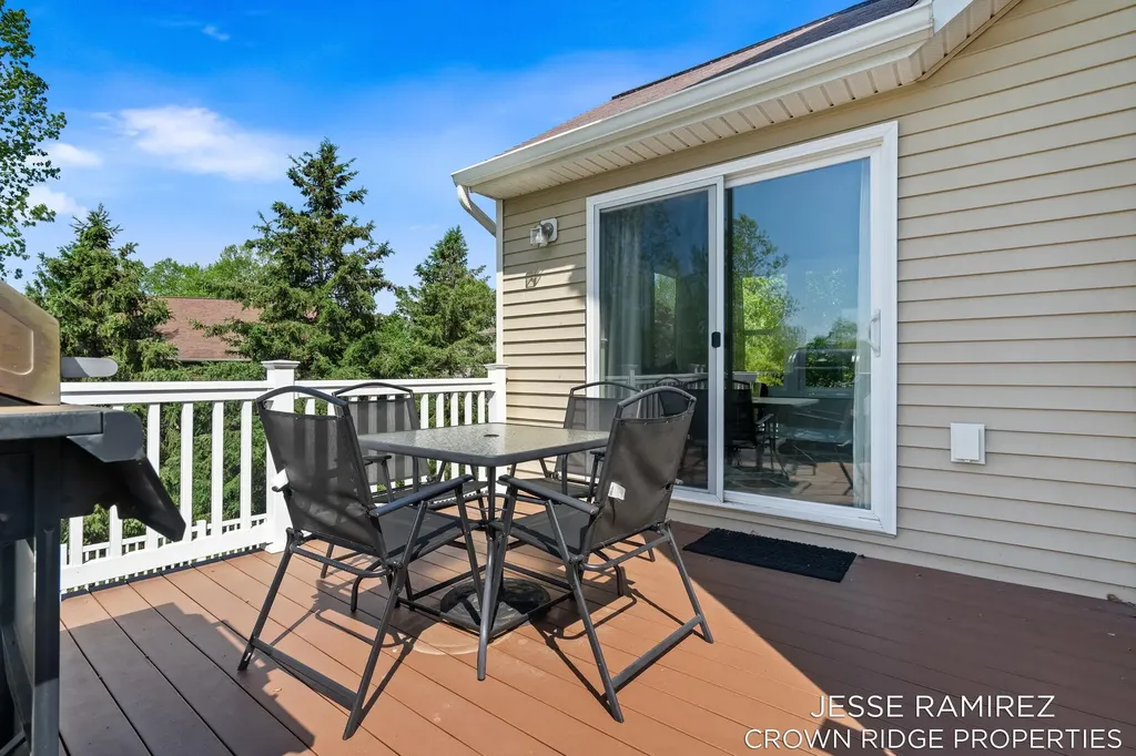 1008 Peaceful Drive SE Gaines Charter Township MI 49315