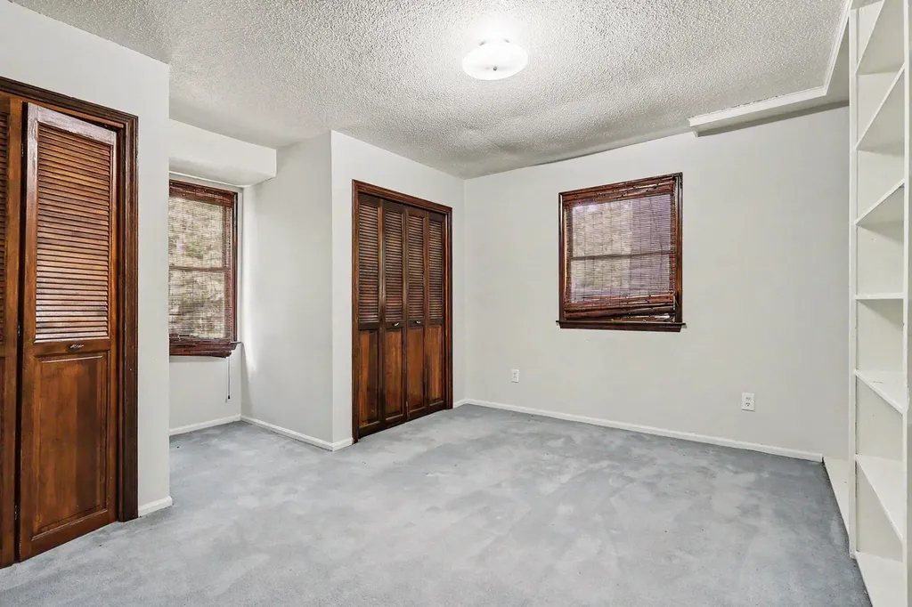 280 Portchester Road Park Township MI 49424