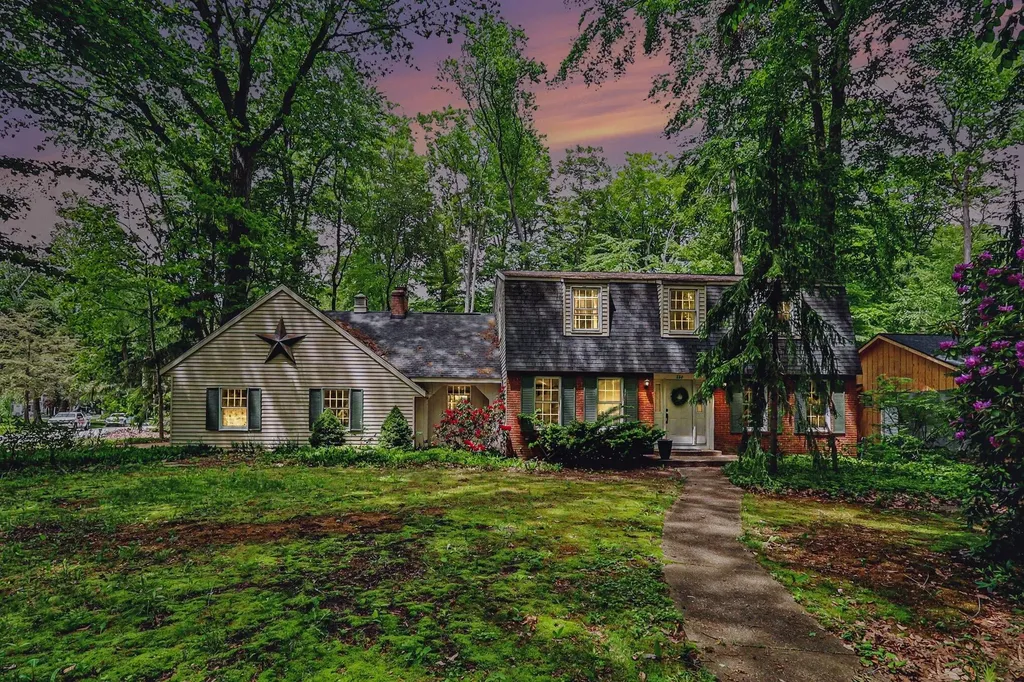 280 Portchester Road Park Township MI 49424