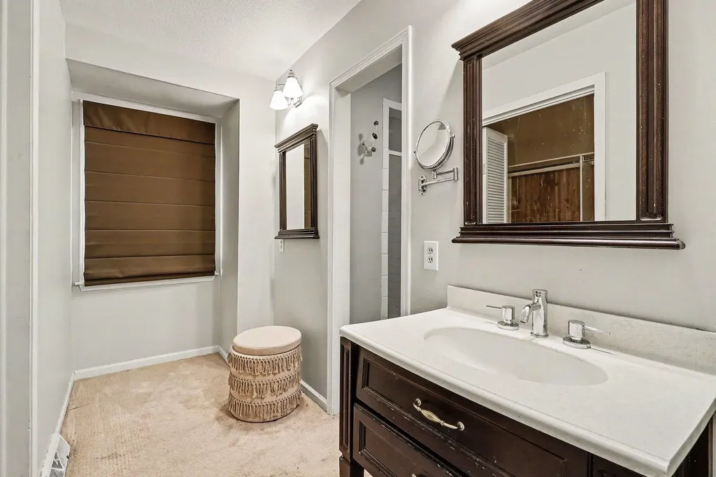 280 Portchester Road Park Township MI 49424