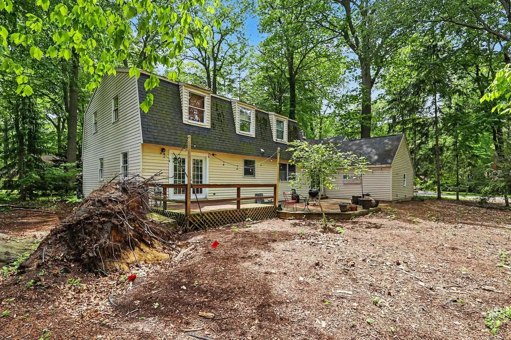280 Portchester Road Park Township MI 49424