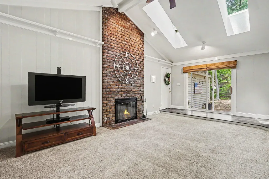 280 Portchester Road Park Township MI 49424