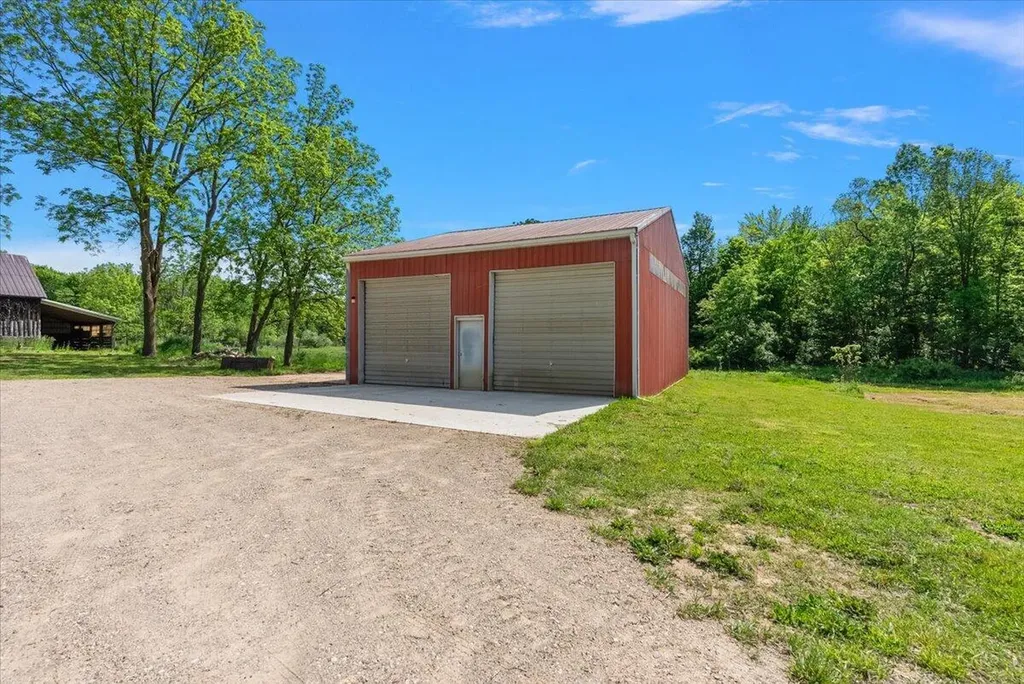 48882 8th Avenue Columbia Township MI 49056