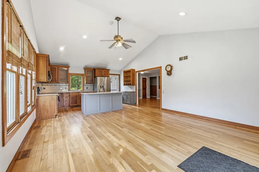 2995 65th Street Saugatuck Township MI 49408
