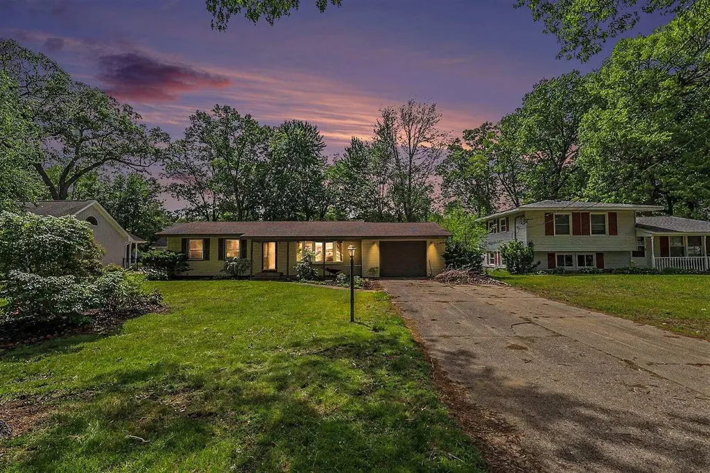 15131 Deremo Street Grand Haven Charter Township MI 49417