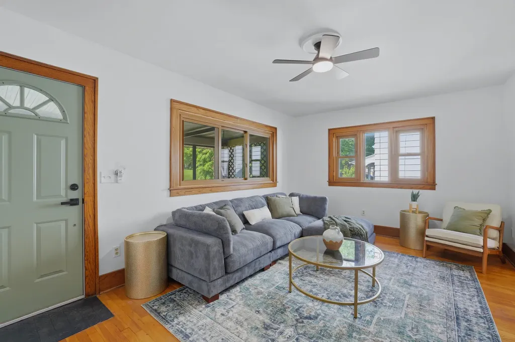 1019 Vernon Street NE Grand Rapids City MI 49503