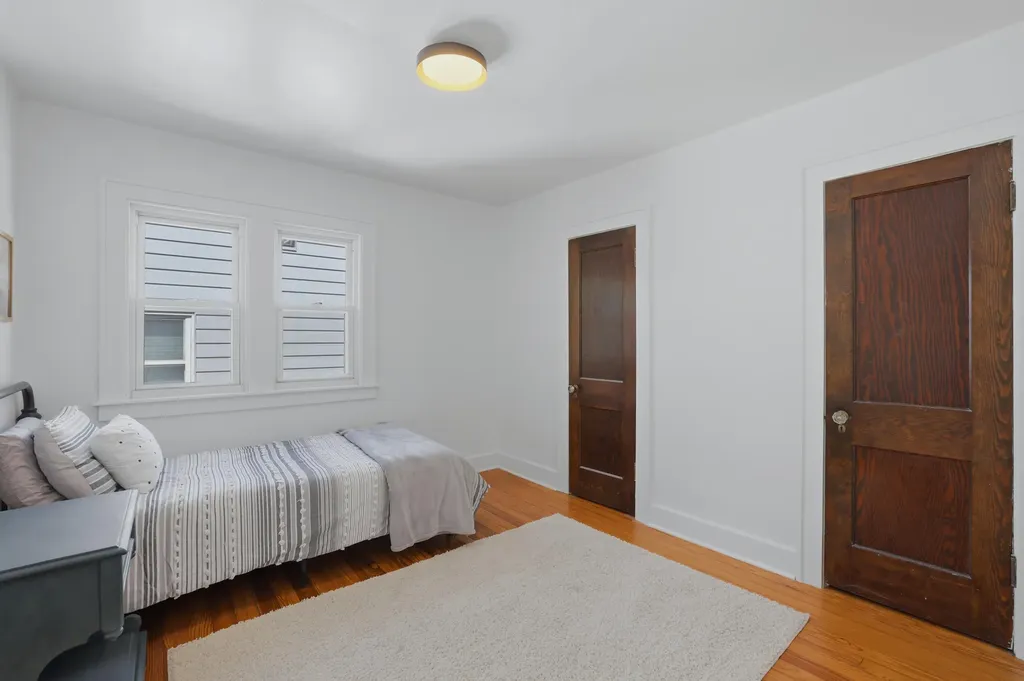 1019 Vernon Street NE Grand Rapids City MI 49503