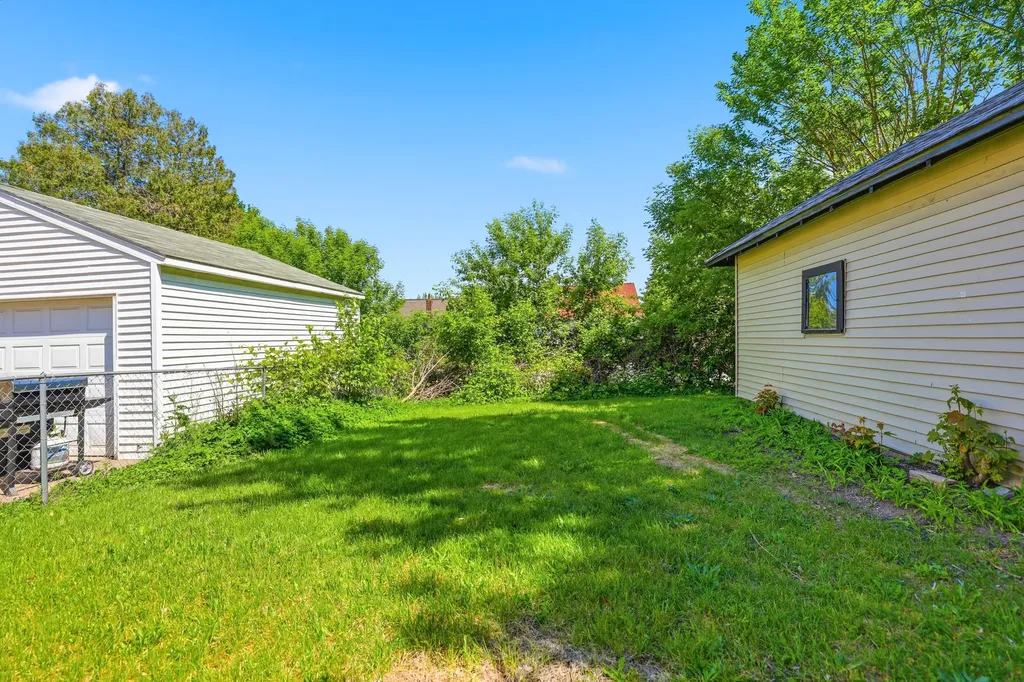 1019 Vernon Street NE Grand Rapids City MI 49503
