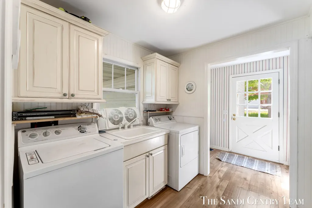 6633 Bass Lake Boulevard Summit Township MI 49449