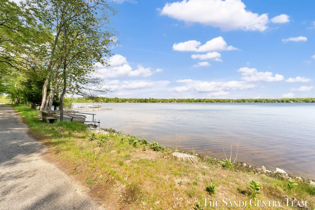 6633 Bass Lake Boulevard Summit Township MI 49449