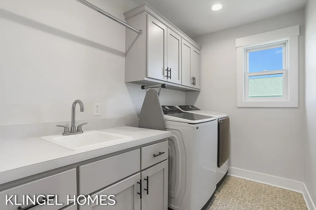 7268 Yellowstone Drive Georgetown Charter Township MI 49426