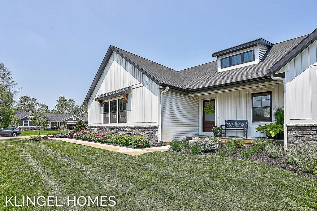 7268 Yellowstone Drive Georgetown Charter Township MI 49426